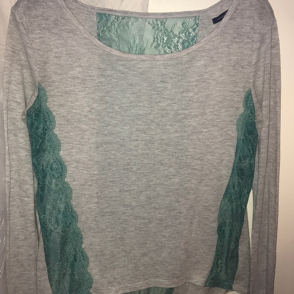 American Eagle long sleeve top